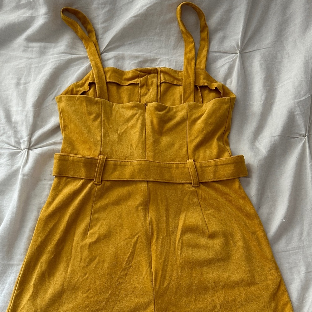 yellow romper 💛 - Picture 2 of 3